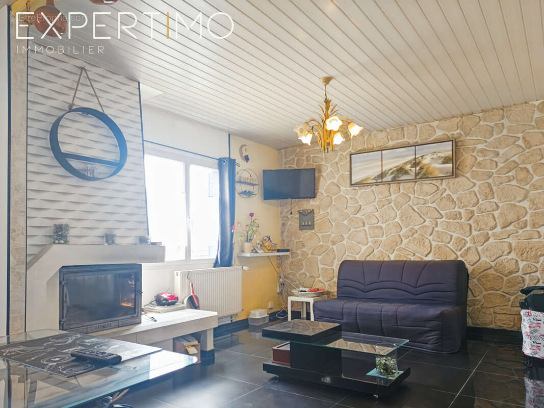 Maison à REGNIERE-ECLUSE