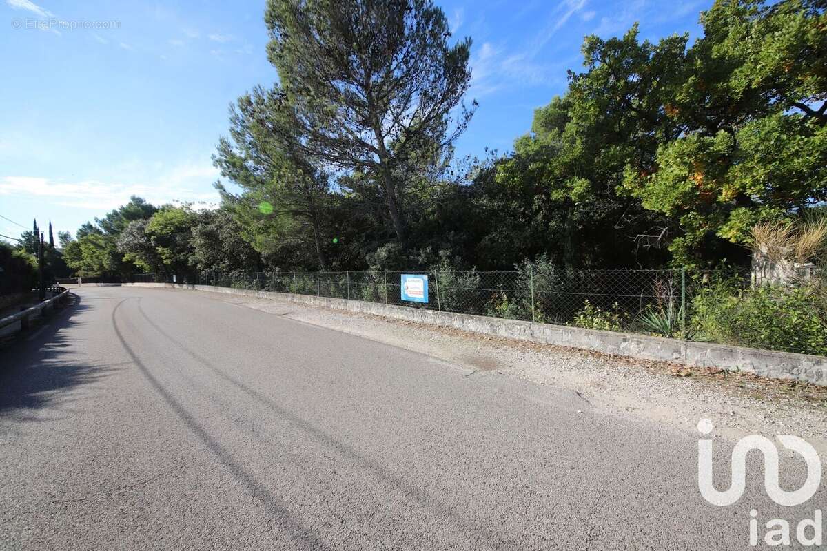 Photo 3 - Terrain à PERNES-LES-FONTAINES