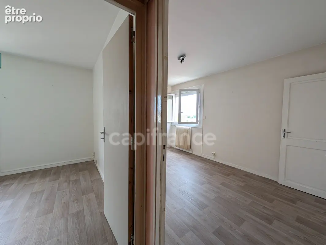Appartement T2 (33) - Vue sur les toits - BORDEAUX SAINT-AUGUSTIN - photo 2