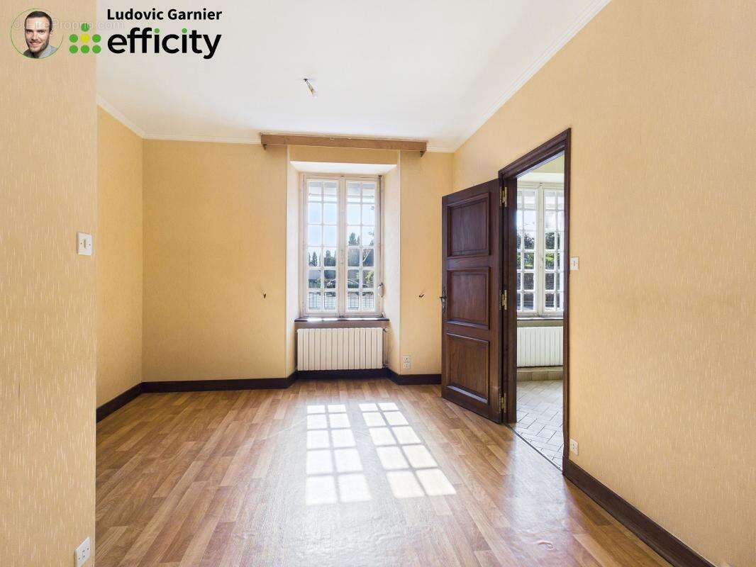 Maison 103 m² à Saint-Hilaire-Du-Harcouet  - photo 8