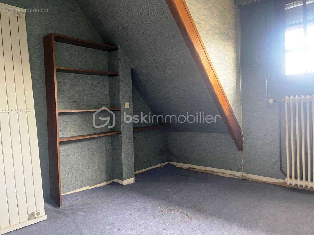 Maison à LE PLESSIS-BELLEVILLE