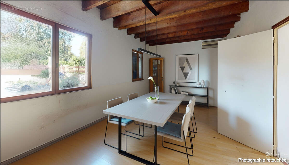 Maison à AVORD