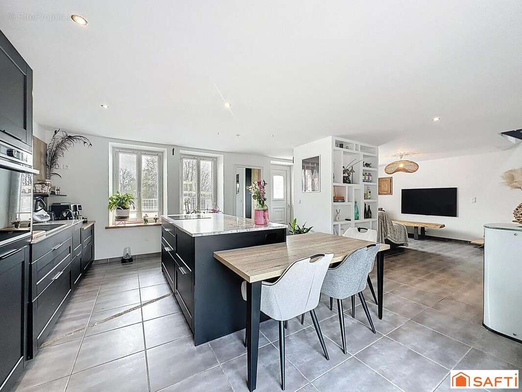 Photo 2 - Maison à NAILLY