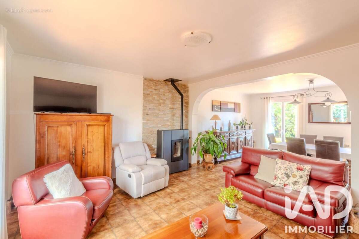Maison 151 m² à Montigny-Sur-Loing  - photo 2