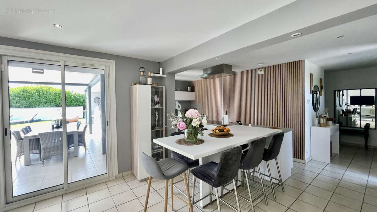 Maison à DECINES-CHARPIEU