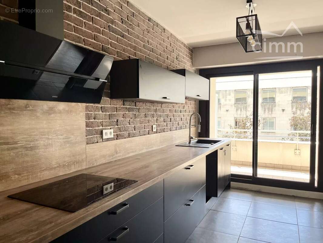Appartement 96 m² - Terrasse - photo 2