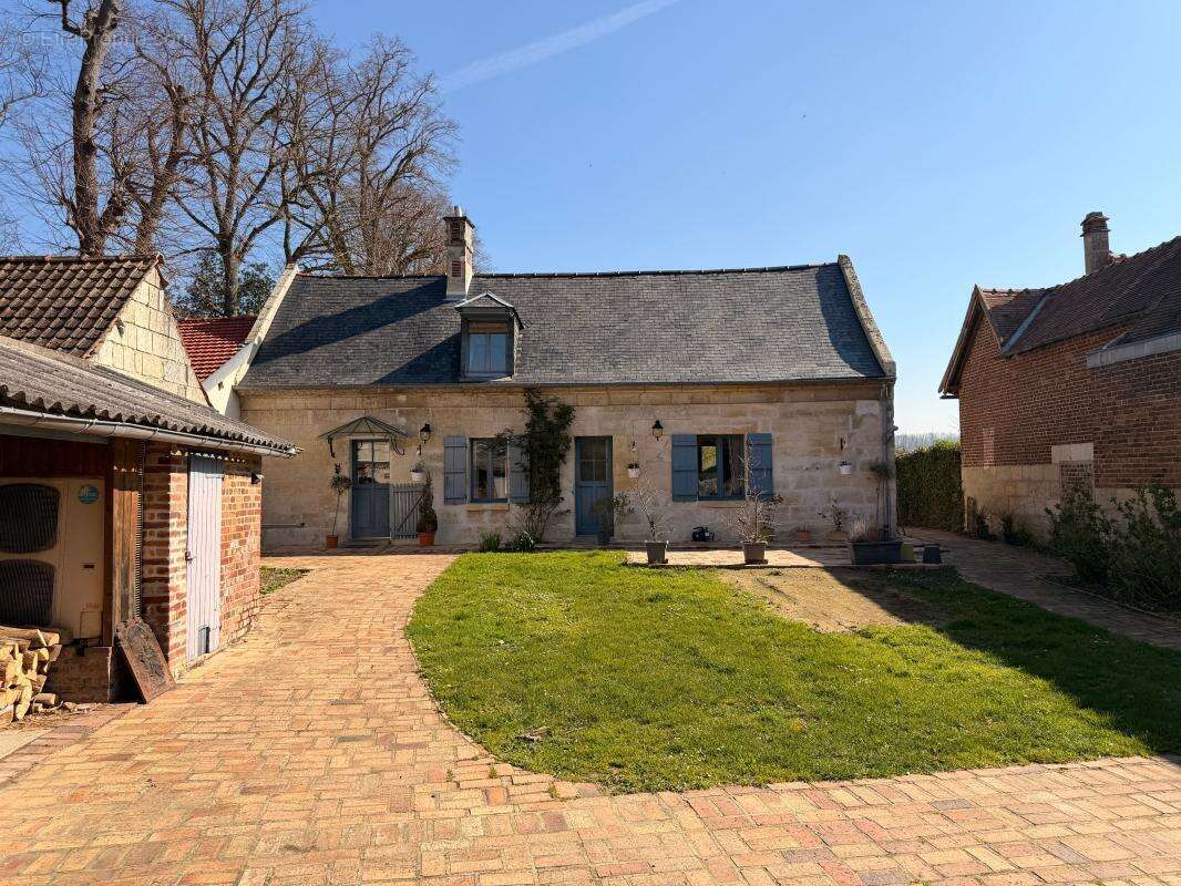 Maison à ELINCOURT-SAINTE-MARGUERITE