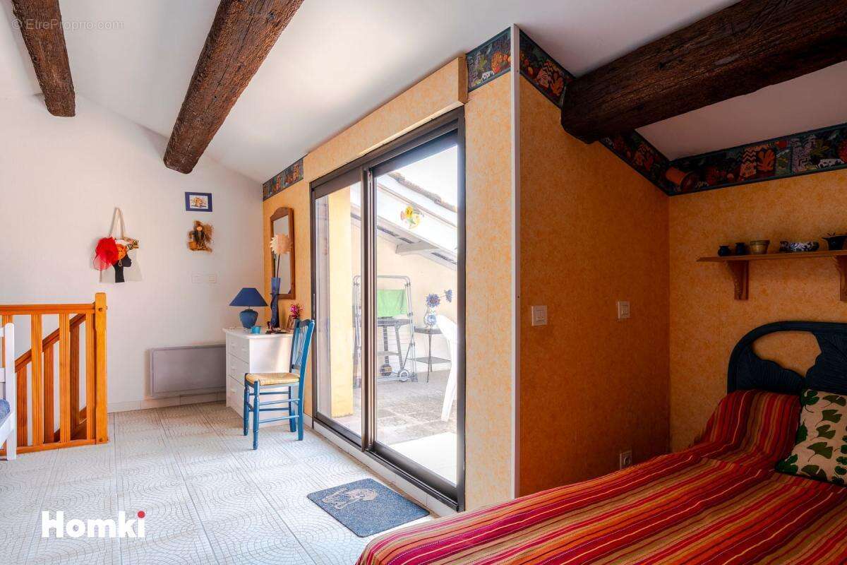 Maison de ville T3 de 83 m2 à Lespignan 34710 - photo 7