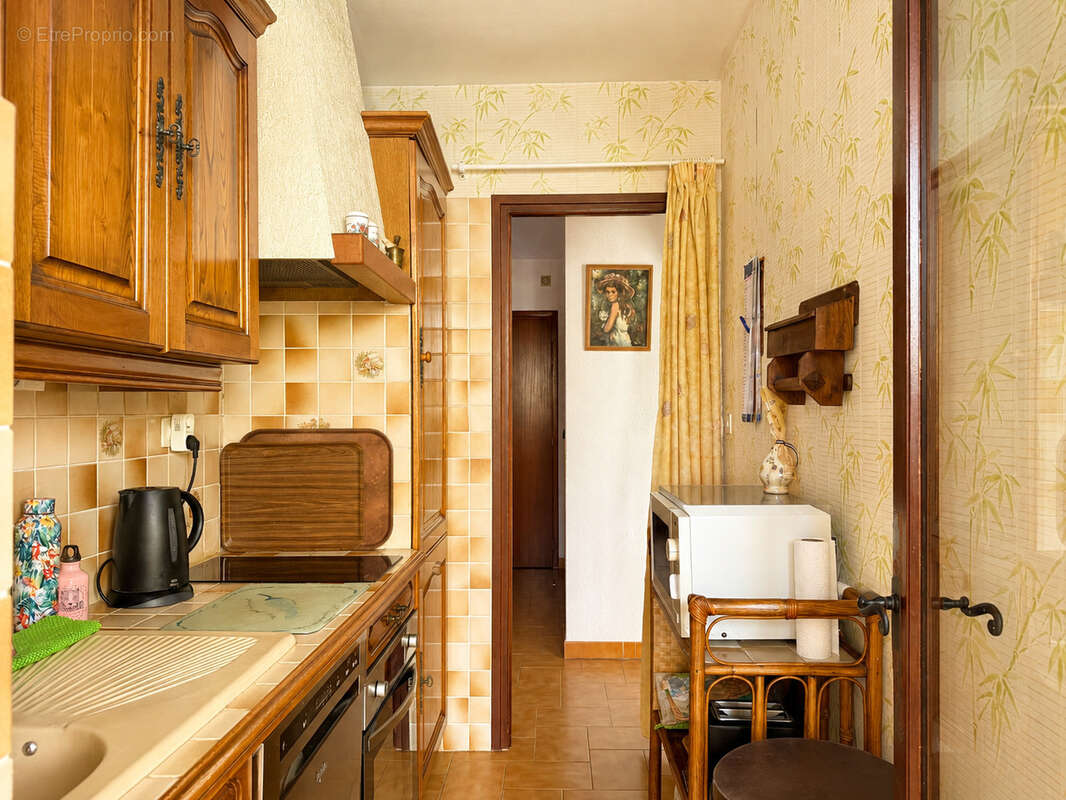 Appartement en rez-de-jardin avec 260 m2 d'extérieur   Les Lônes - photo 9