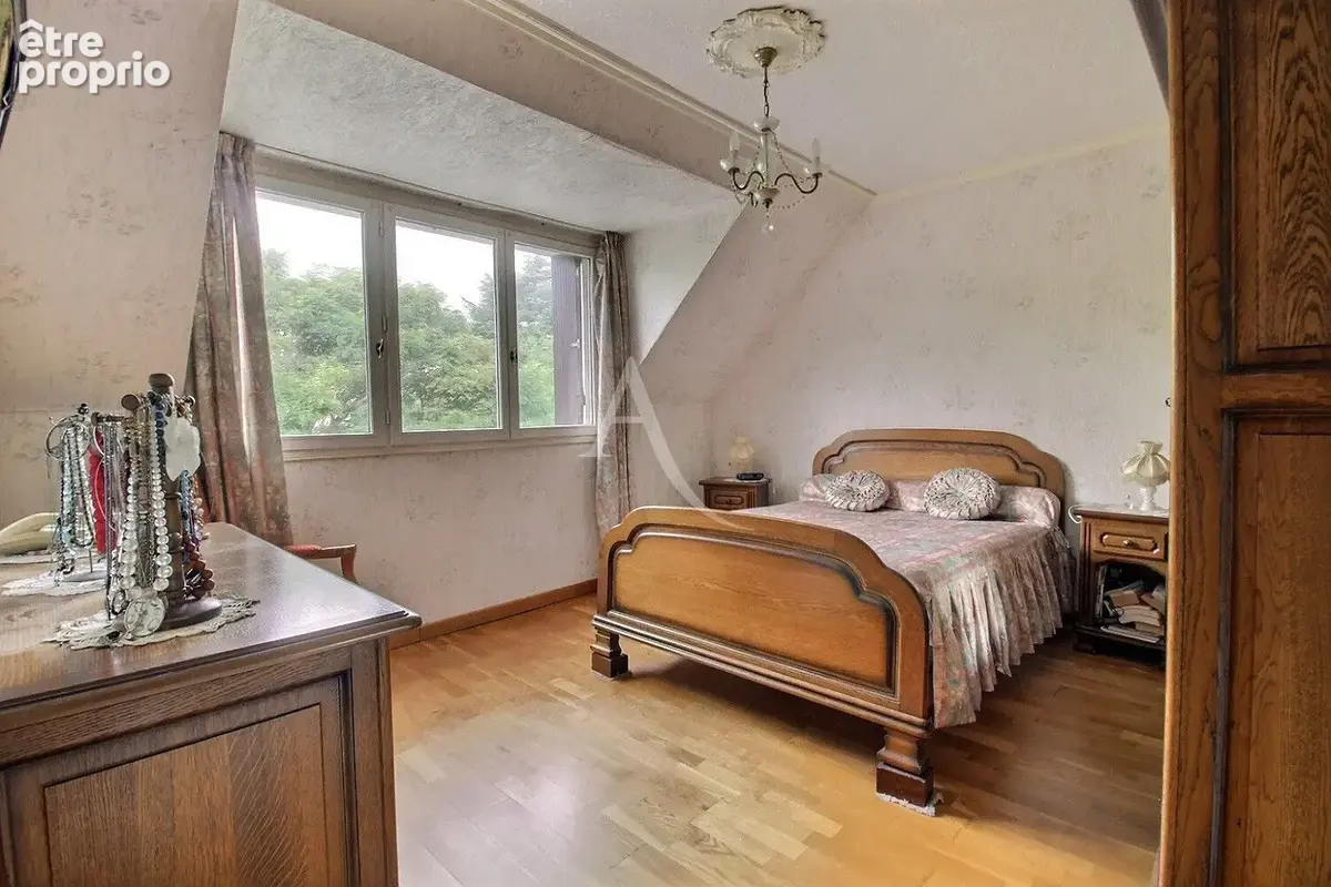 Maison familiale de 140m² dans le quartier de la marnière à Maurepas - photo 8
