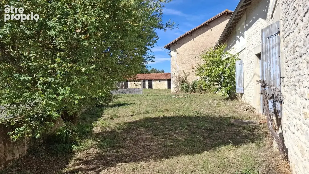 Maison individuelle de trois chambres avec un terrain de 2 hectares - photo 13