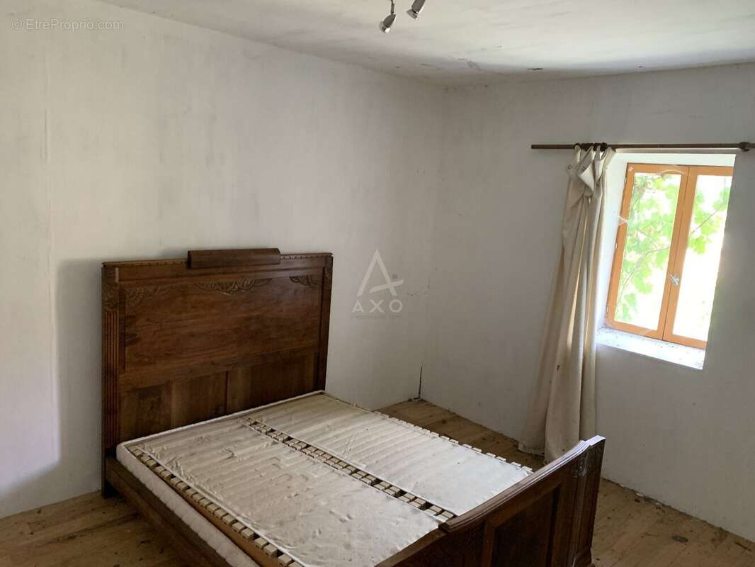 Ensemble immobilier proche de la Rochefoucauld - photo 11
