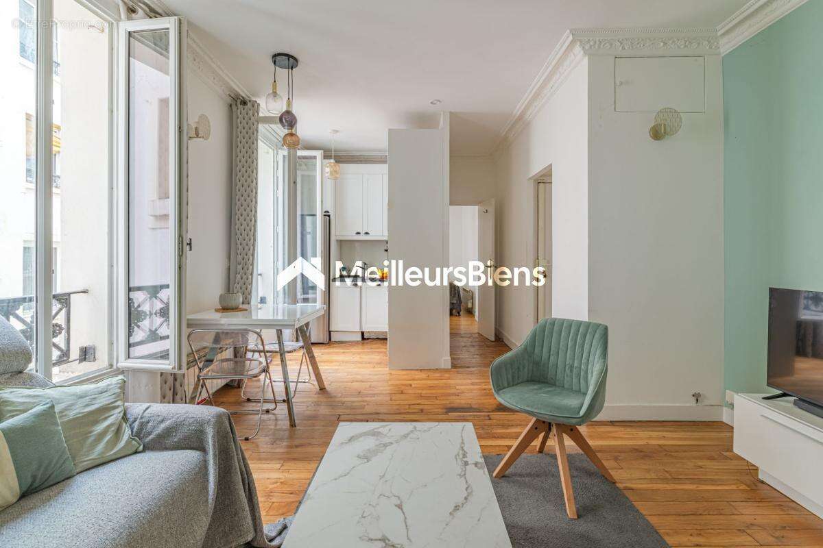 Appartement à PARIS-11E