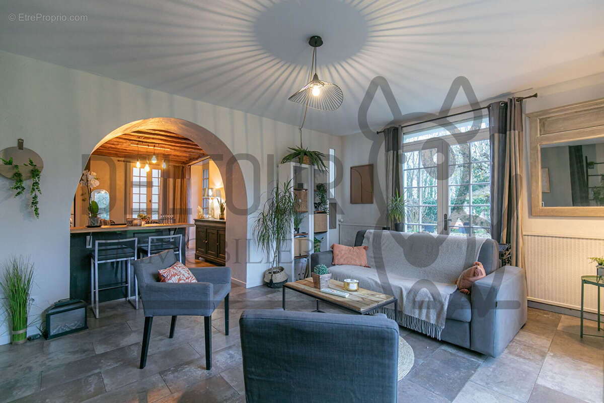 Maison à COULOMMIERS