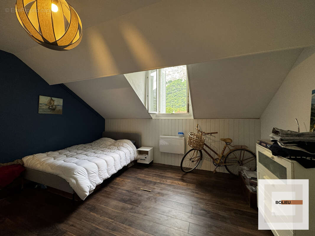Appartement à SASSENAGE