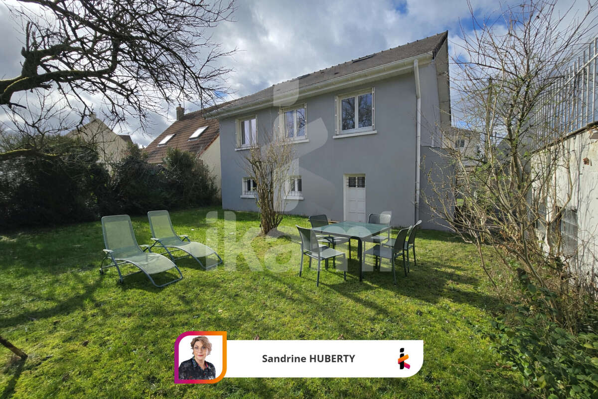 Maison à TREMBLAY-EN-FRANCE