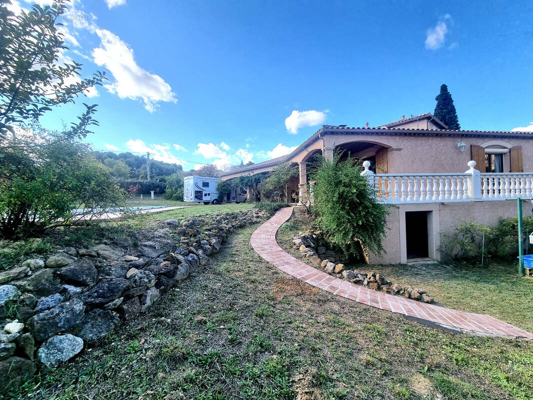 Maison à BIZE-MINERVOIS