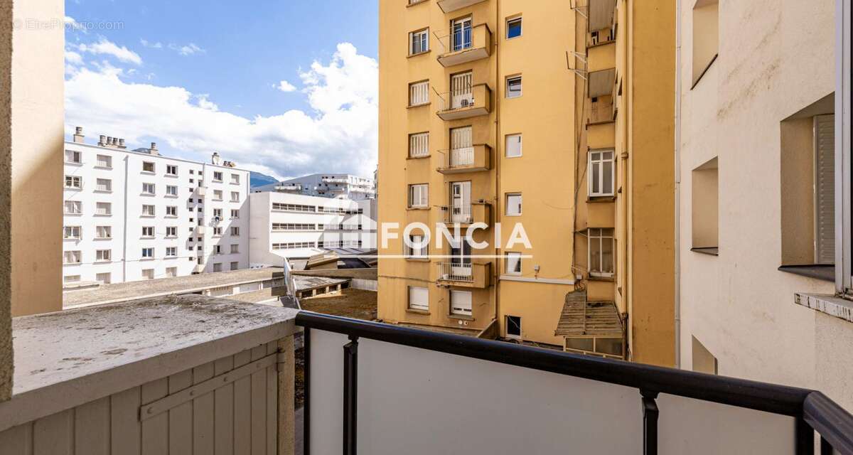 Grenoble mutualiste appartement t4 avec cachet - dpe classe c - photo 16