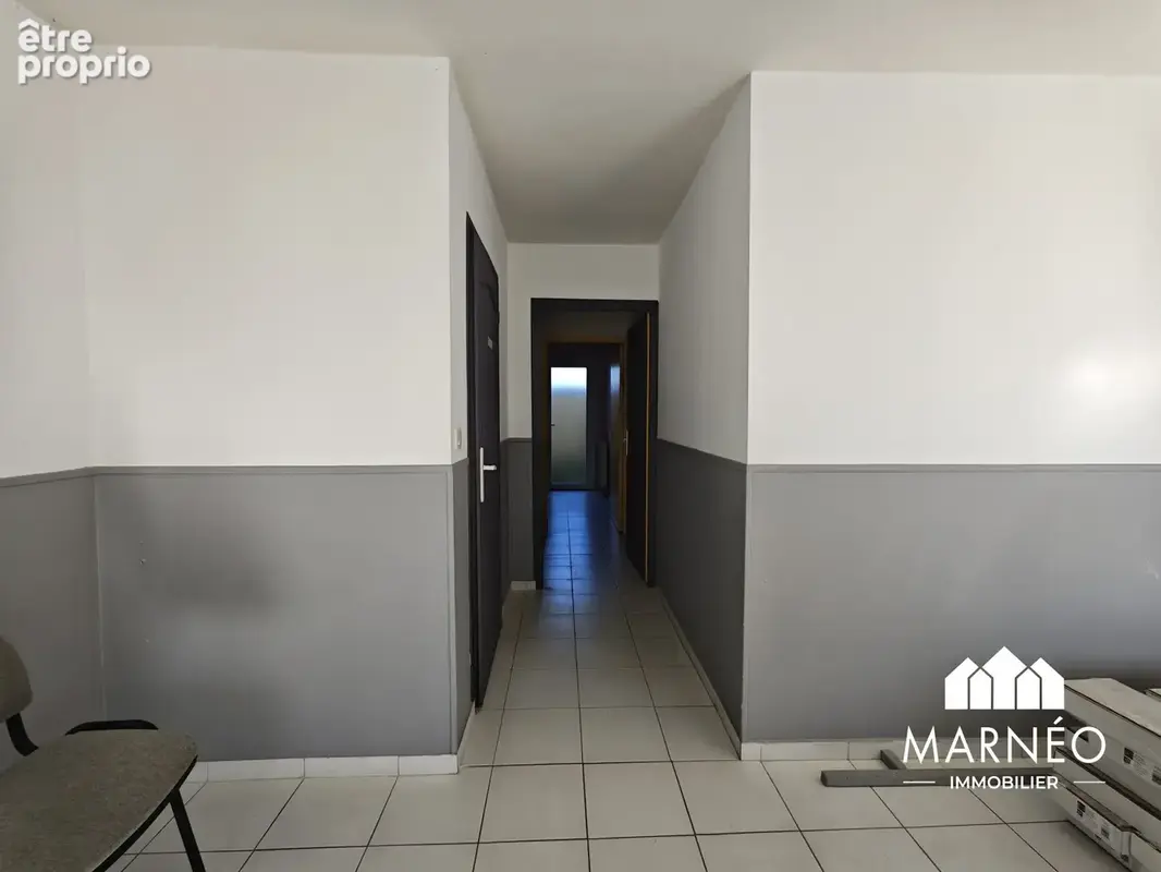Commerce 220 m² à vendre à Fagnieres (51510) - photo 4