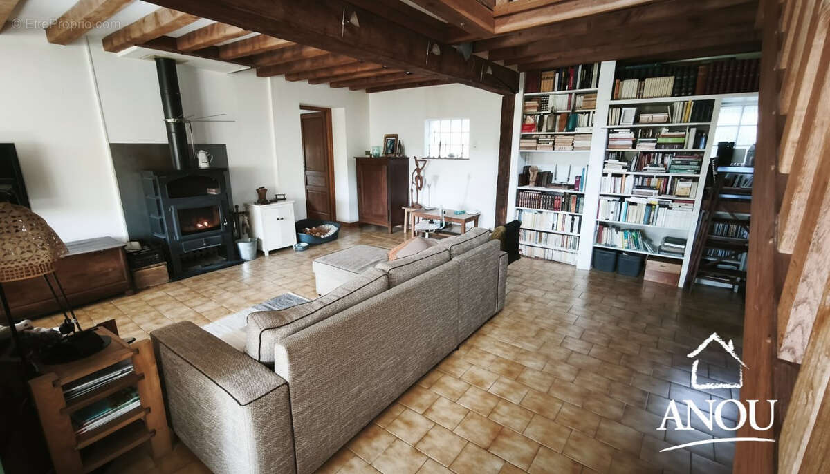Maison à LA BAZOCHE-GOUET