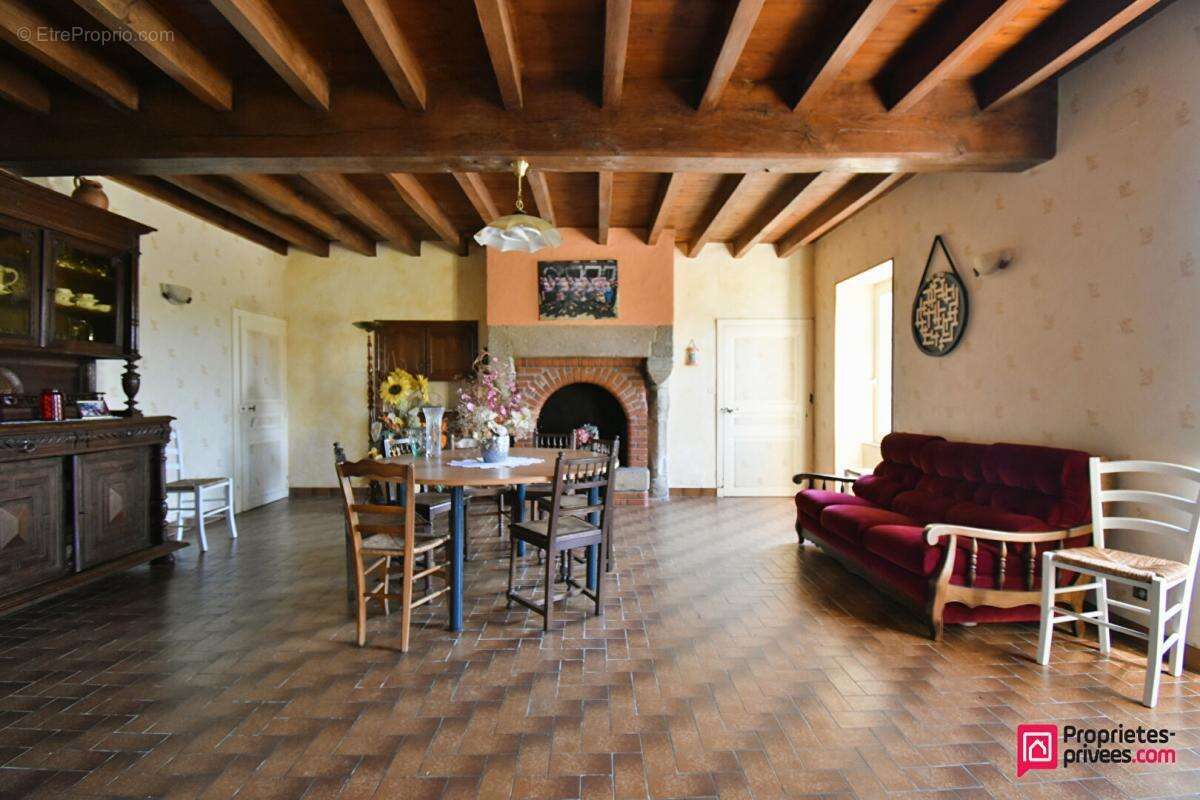Maison à MAULEON