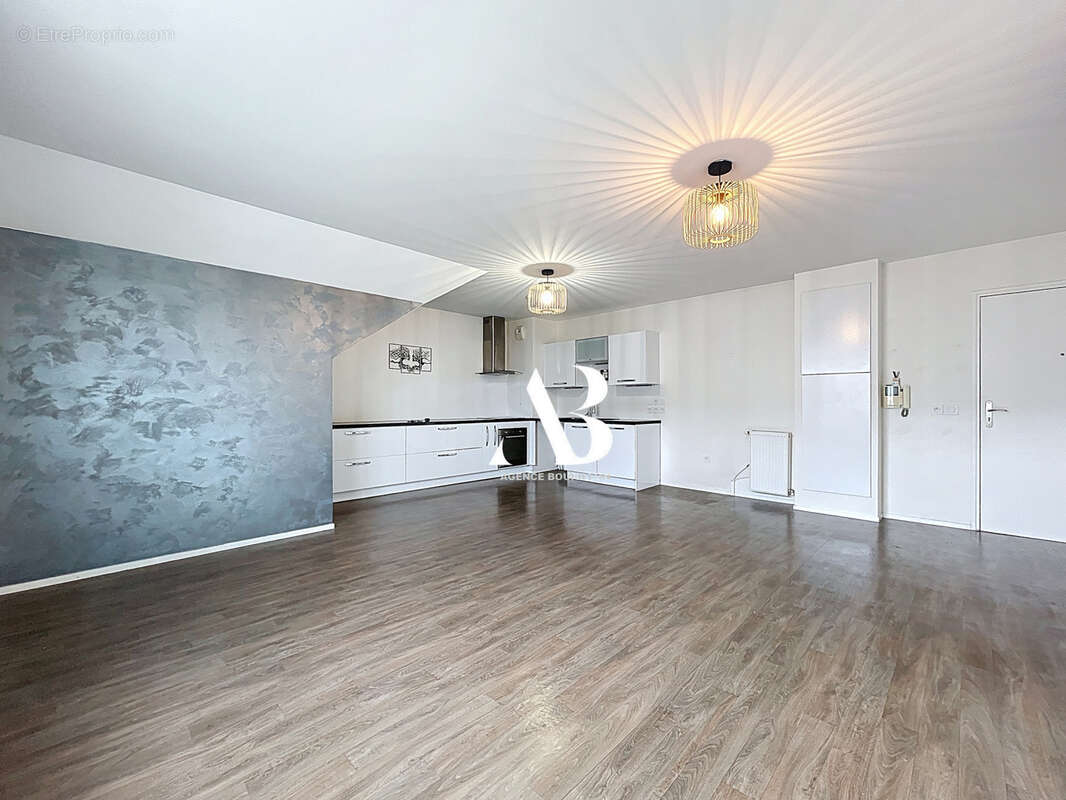 Appartement à MOISSY-CRAMAYEL