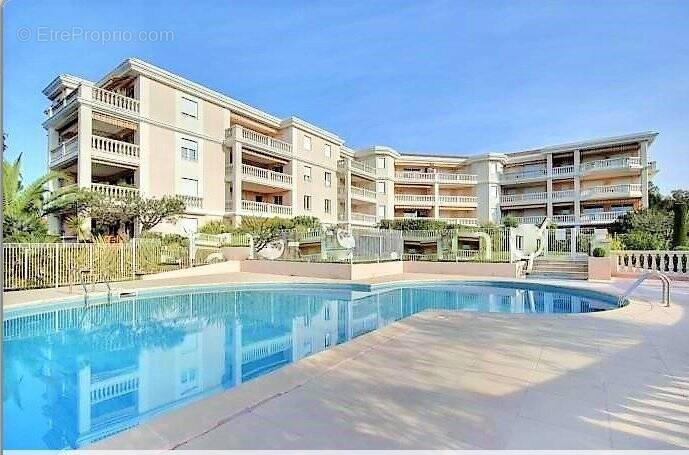 Appartement à SAINT-RAPHAEL