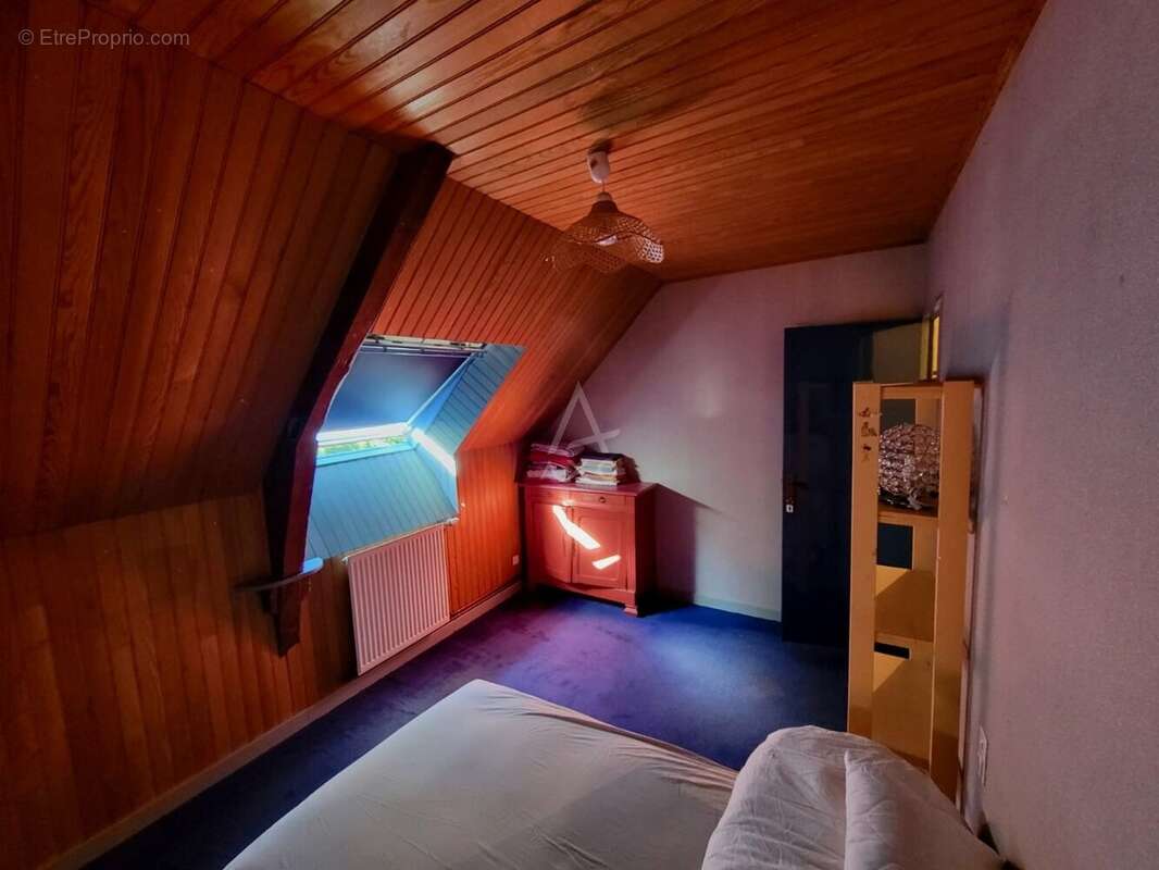 Authentique maison de caractère sur une parcelle de 4470m2 - photo 12