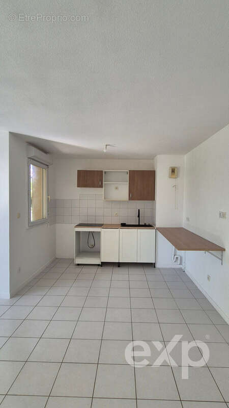 Cuisine 1 - Appartement à CAVIGNAC