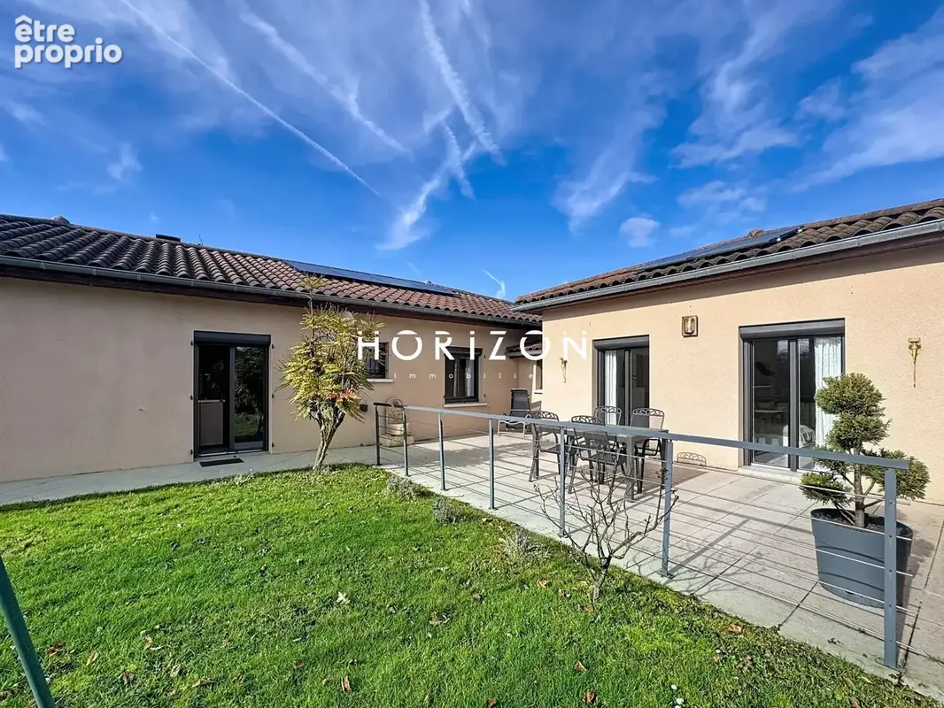 Maison 8 pièces 220 m² à vendre à Saint-Cyr-Sur-Menthon (01380) - photo 5