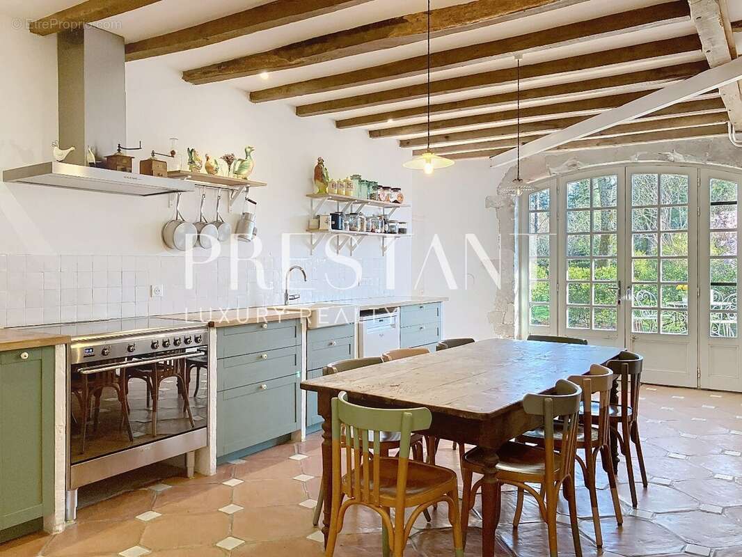 Maison à SAINT-LAURENT-DE-GOSSE