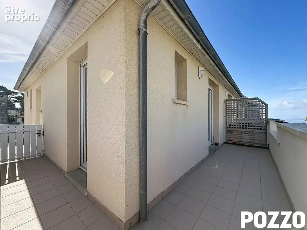 Appartement Barneville Carteret 2 pièces 38.22 m2 - 50 mètres de la mer - appartement + garage - photo 5
