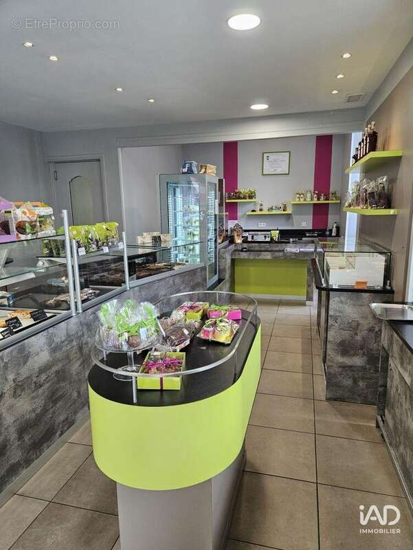 Photo 3 - Commerce à LEZOUX