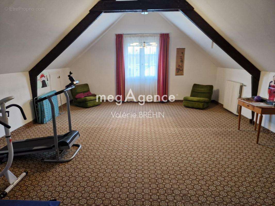 Maison à SAINT-OUEN-DES-TOITS