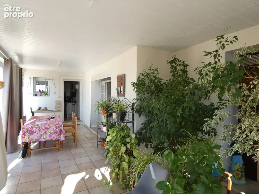 Alès , propriété deux logements sur 2200 m2 constructibles - photo 12