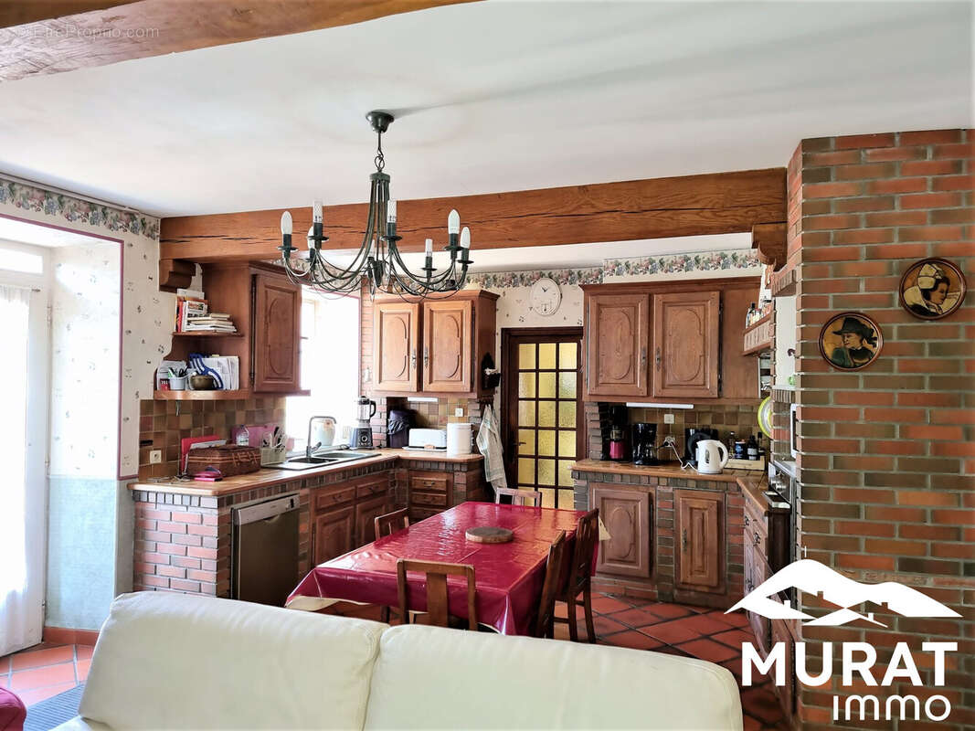 Maison à VEYRE-MONTON