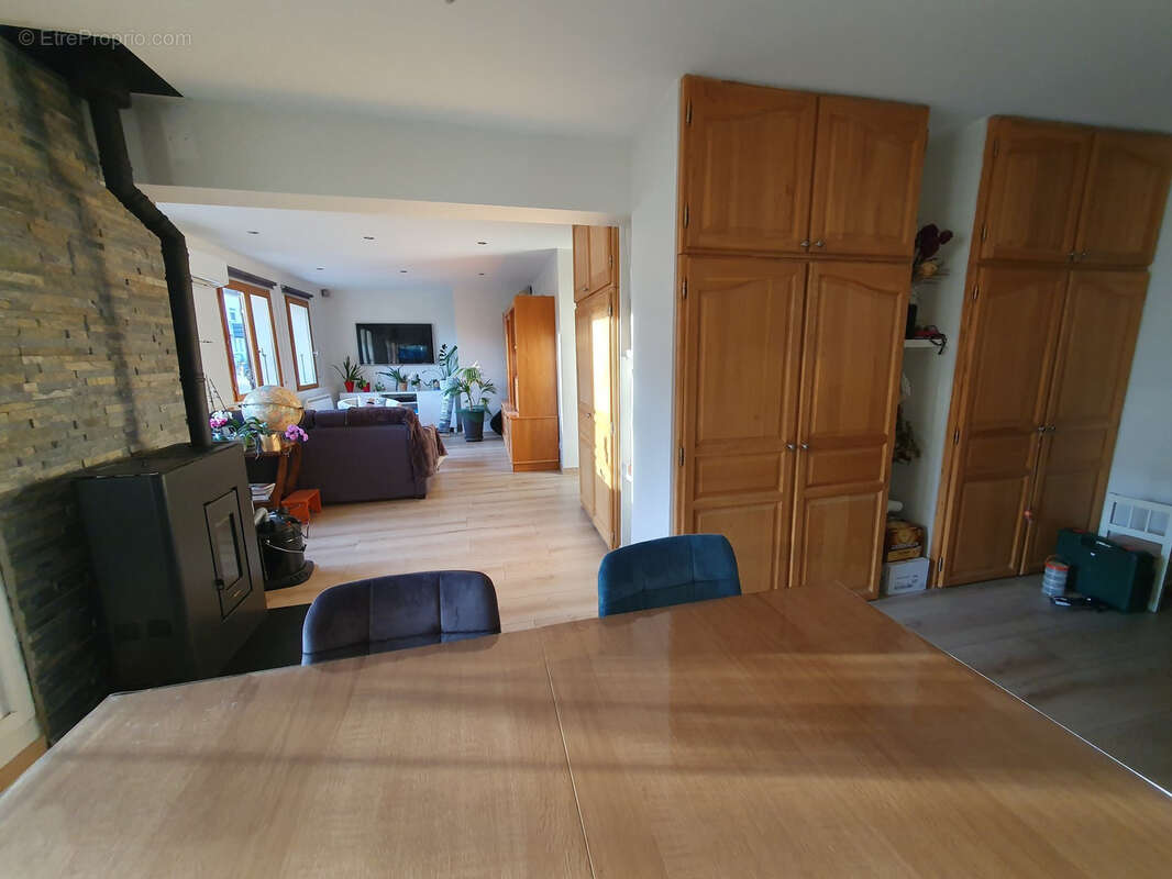 Appartement à SAINT-ISMIER