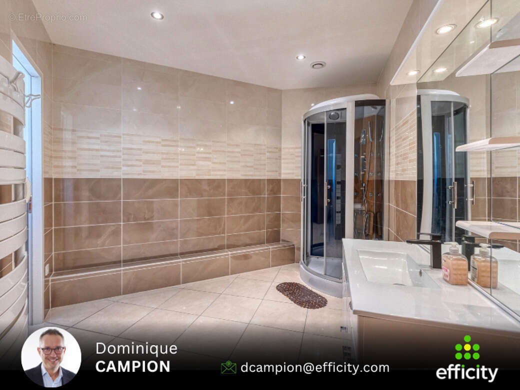 Maison 182 m² à Vif  - photo 10