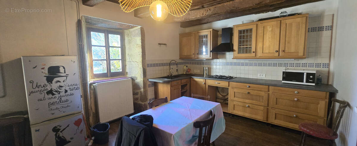 Maison à SAINT-BONNET-ELVERT