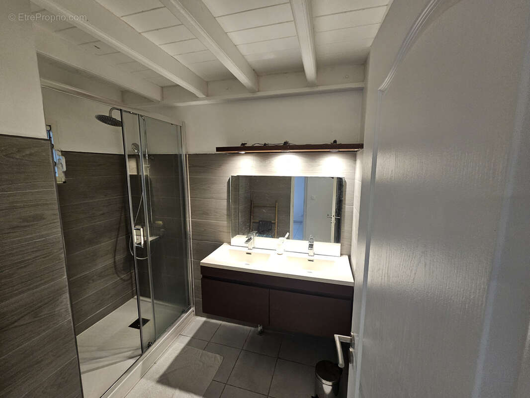 Maison à PETIT-BOURG