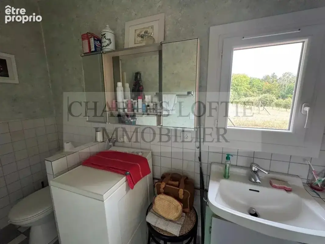 Pigeonnier en pierre sur un terrain de 14 798 m², proche des commerces de Puy l'Évêque - photo 10