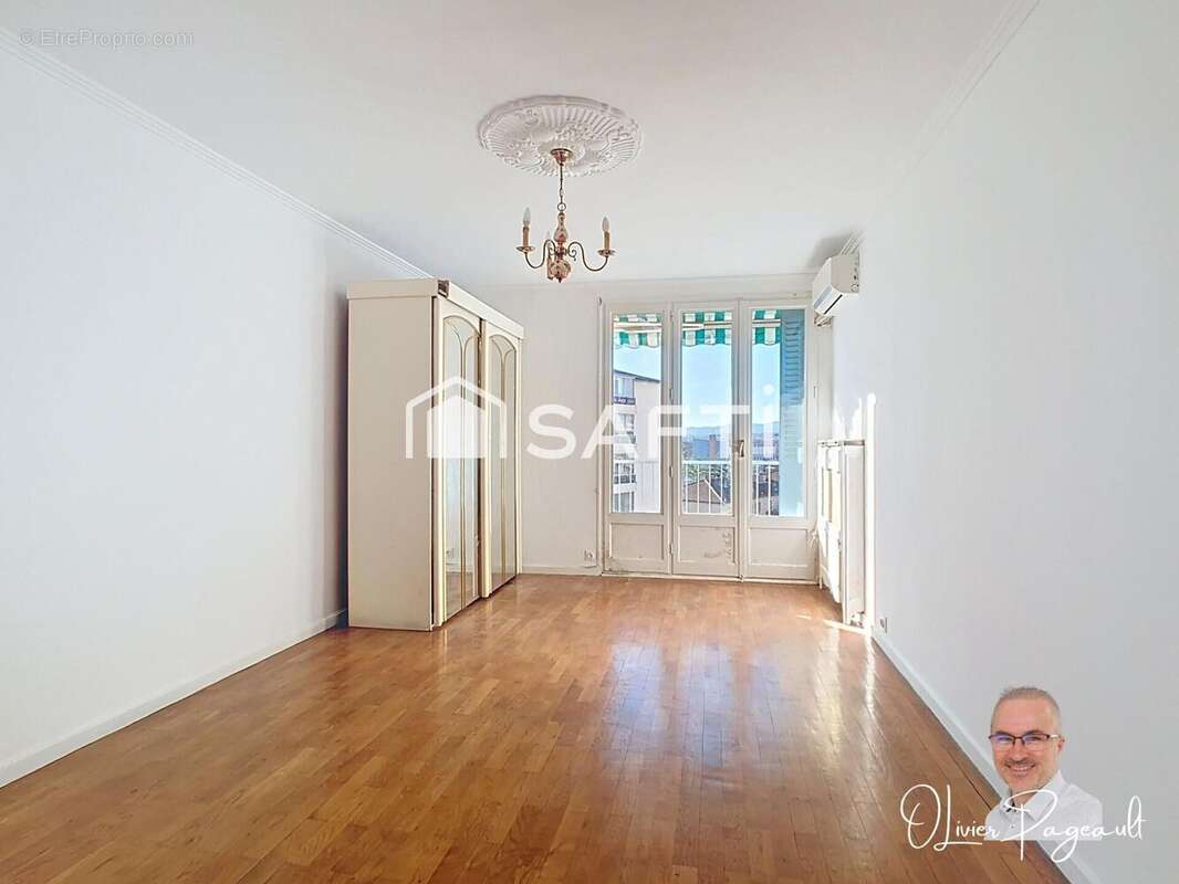 Photo 4 - Appartement à LYON-8E