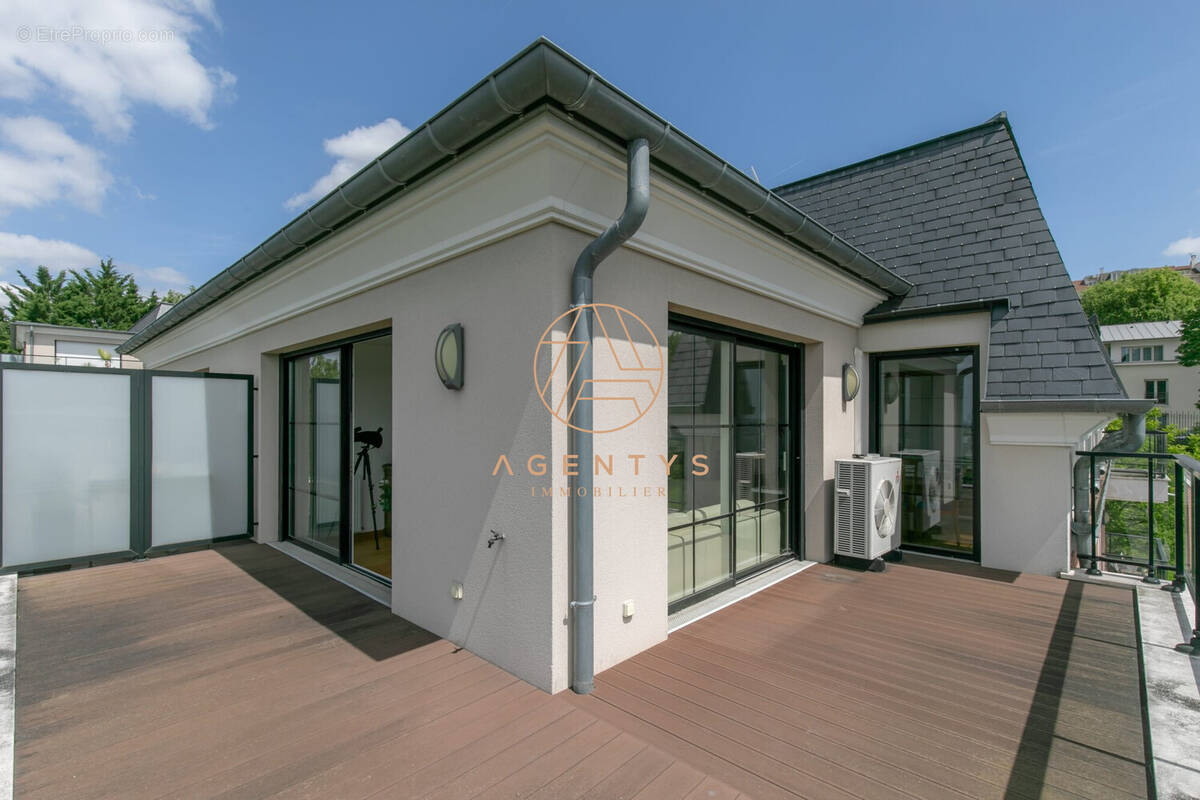 Appartement à CHENNEVIERES-SUR-MARNE