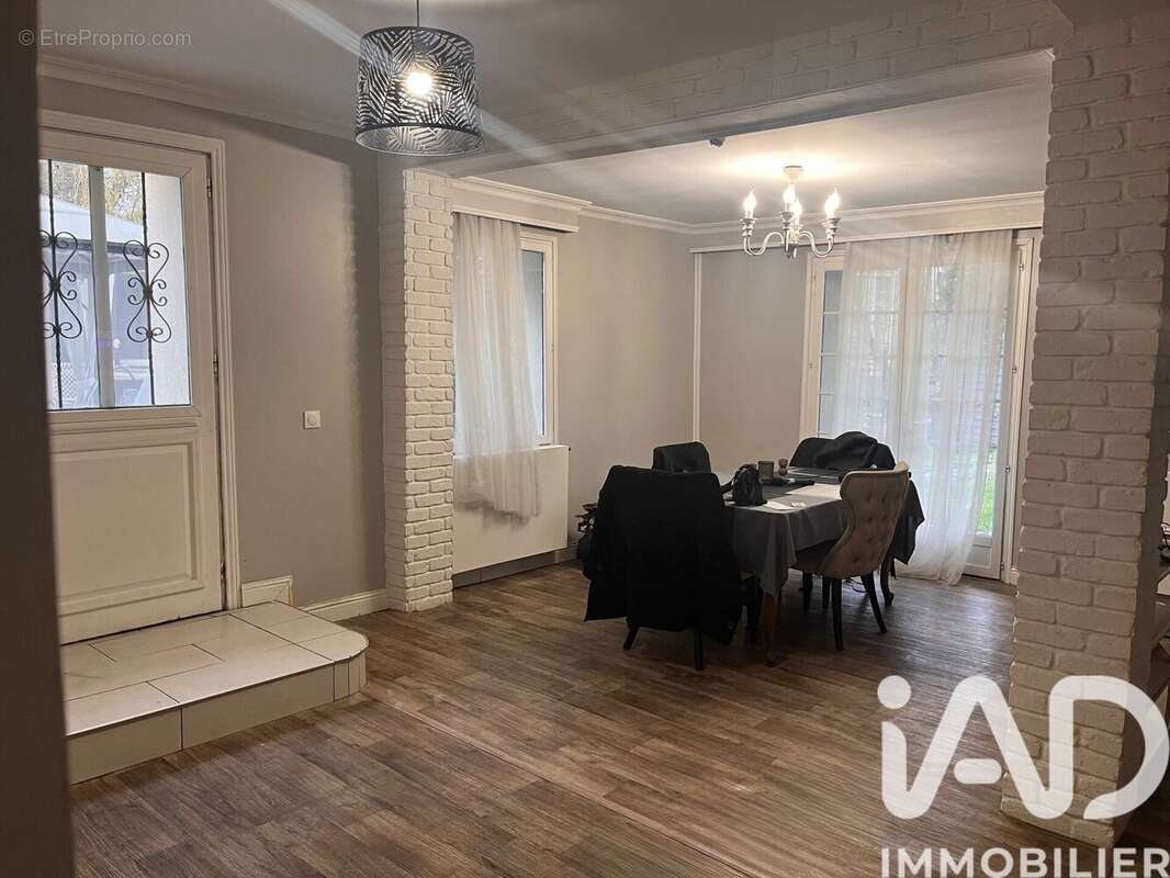 Photo 3 - Maison à SARCELLES