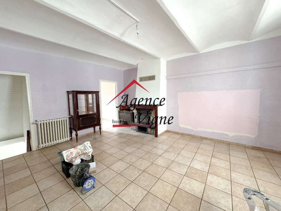 Maison à SAINT-JEAN-DE-VALERISCLE