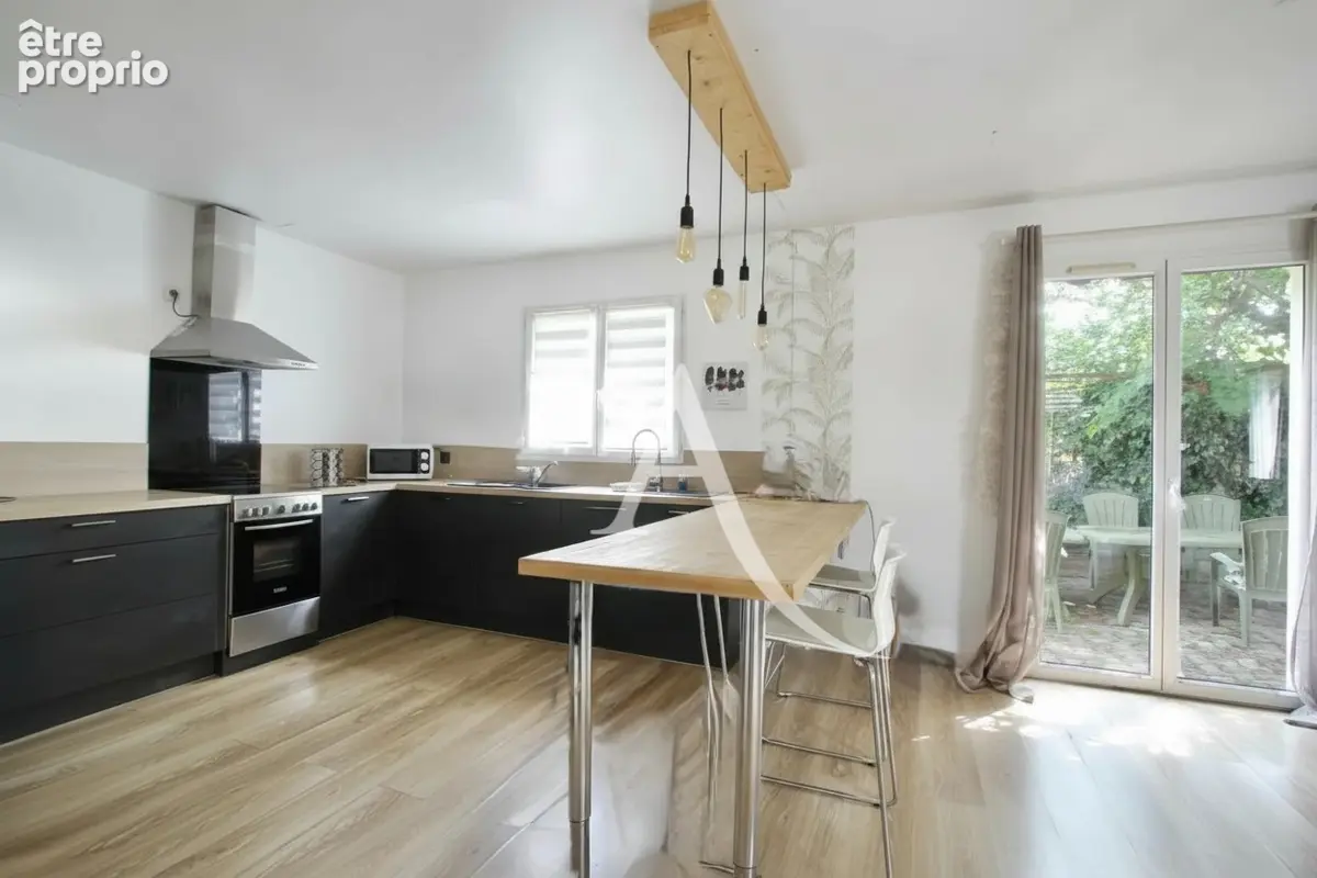 Lattes - villa plain pied - 90m2 environ - garage 20m2 - terrain 450m2 - proche tramway et commerces - photo 2