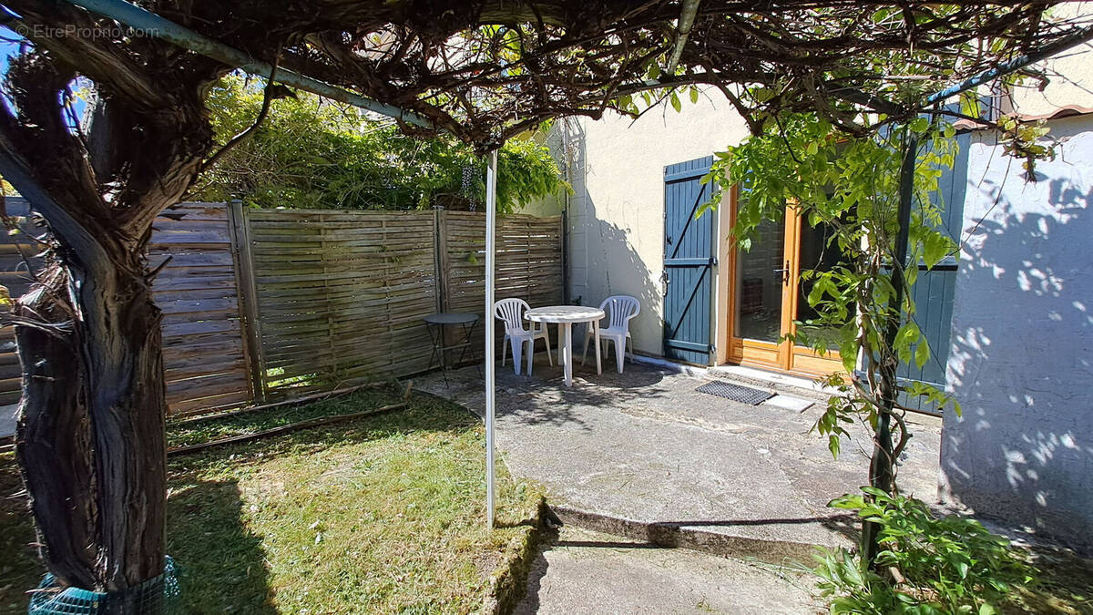 Appartement à SAINT-REMY-LES-CHEVREUSE