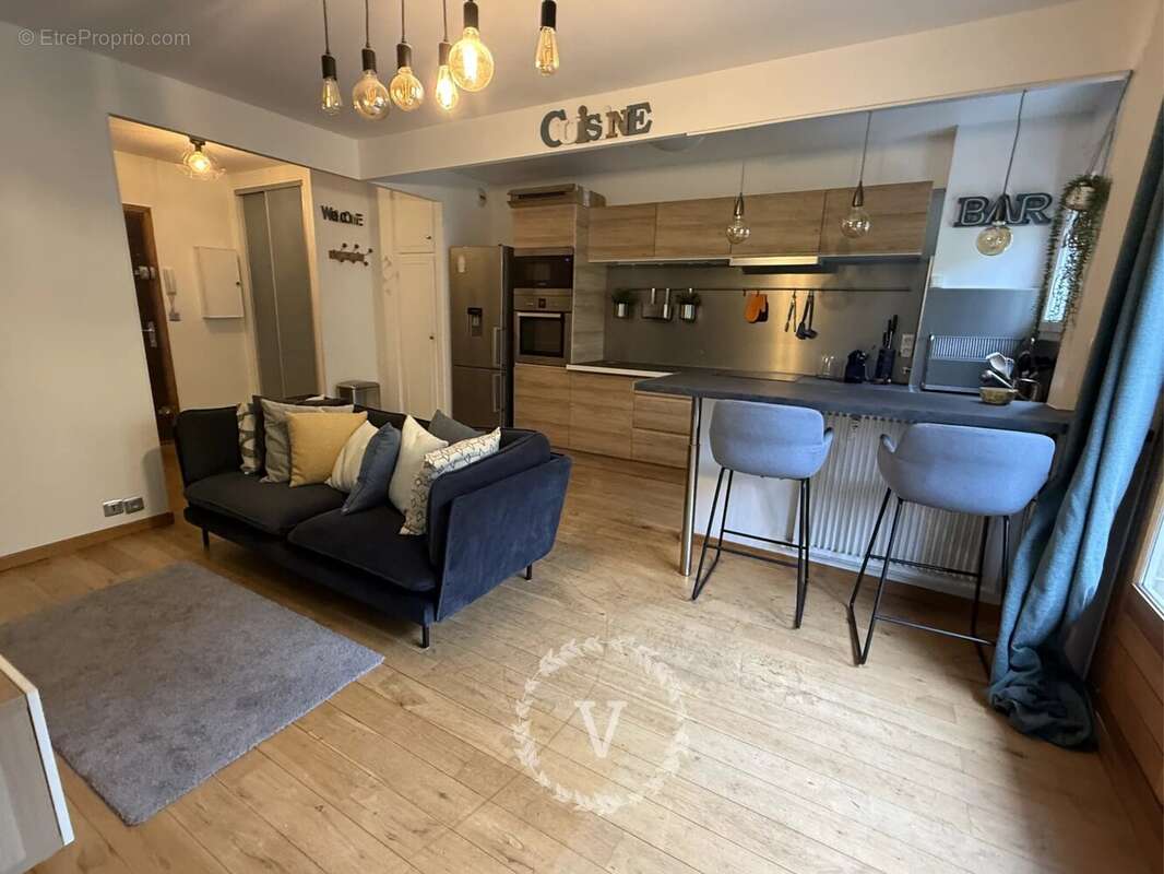 Appartement à PARIS-20E