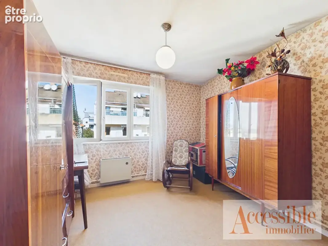Appartement - 4 pièce(s) - 02.75 m2 - photo 6