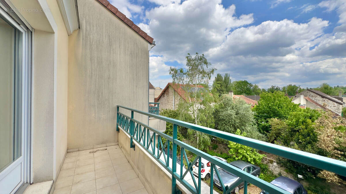 Appartement à SAVIGNY-SUR-ORGE